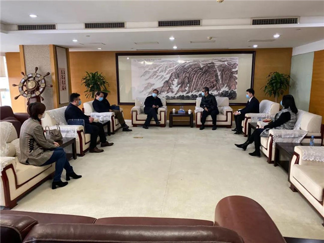 陳鴻云帶隊(duì)赴省中信銀行、農(nóng)發(fā)行走訪對接