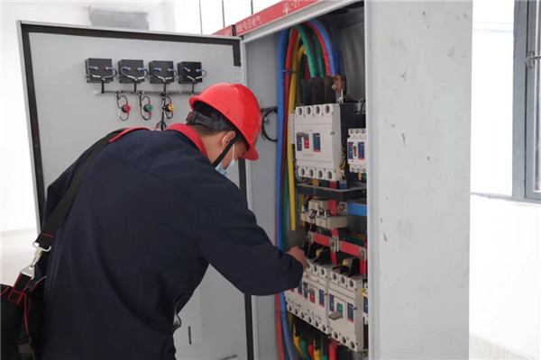 【城投集團(tuán)?合誠(chéng)物業(yè)】開展2022年度停電應(yīng)急處置演練