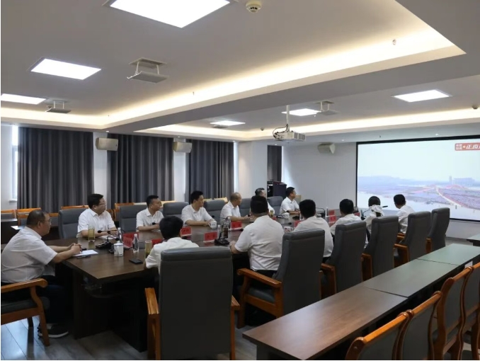 市城投集團(tuán)集中收聽(tīng)收看紀(jì)念中國(guó)人民抗日戰(zhàn)爭(zhēng)暨世界反法西斯戰(zhàn)爭(zhēng)勝利80周年大會(huì)